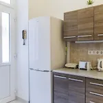Ava's Champagne Center-andrash Street King Street * Βουδαπέστη