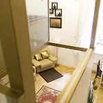 Ava's Champagne Center-andrash Street King Street Διαμέρισμα *