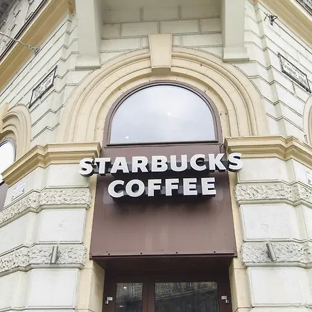 Ava's Champagne Center-andrash Street King Street