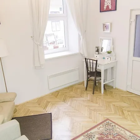 Apartment Ava's Champagne Studio Budapest