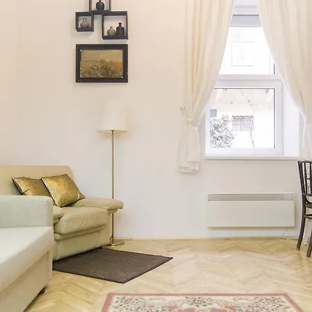 Ava's Champagne Studio Apartment