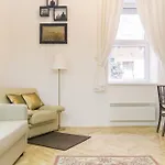 Ava's Champagne Center-andrash Street King Street Appartement